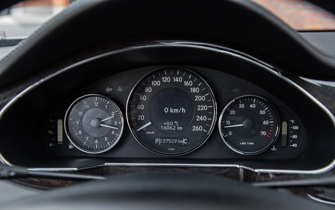 Mercedes-Benz CLS cena 61900 przebieg: 238003, rok produkcji 2004 z Lędziny małe 277